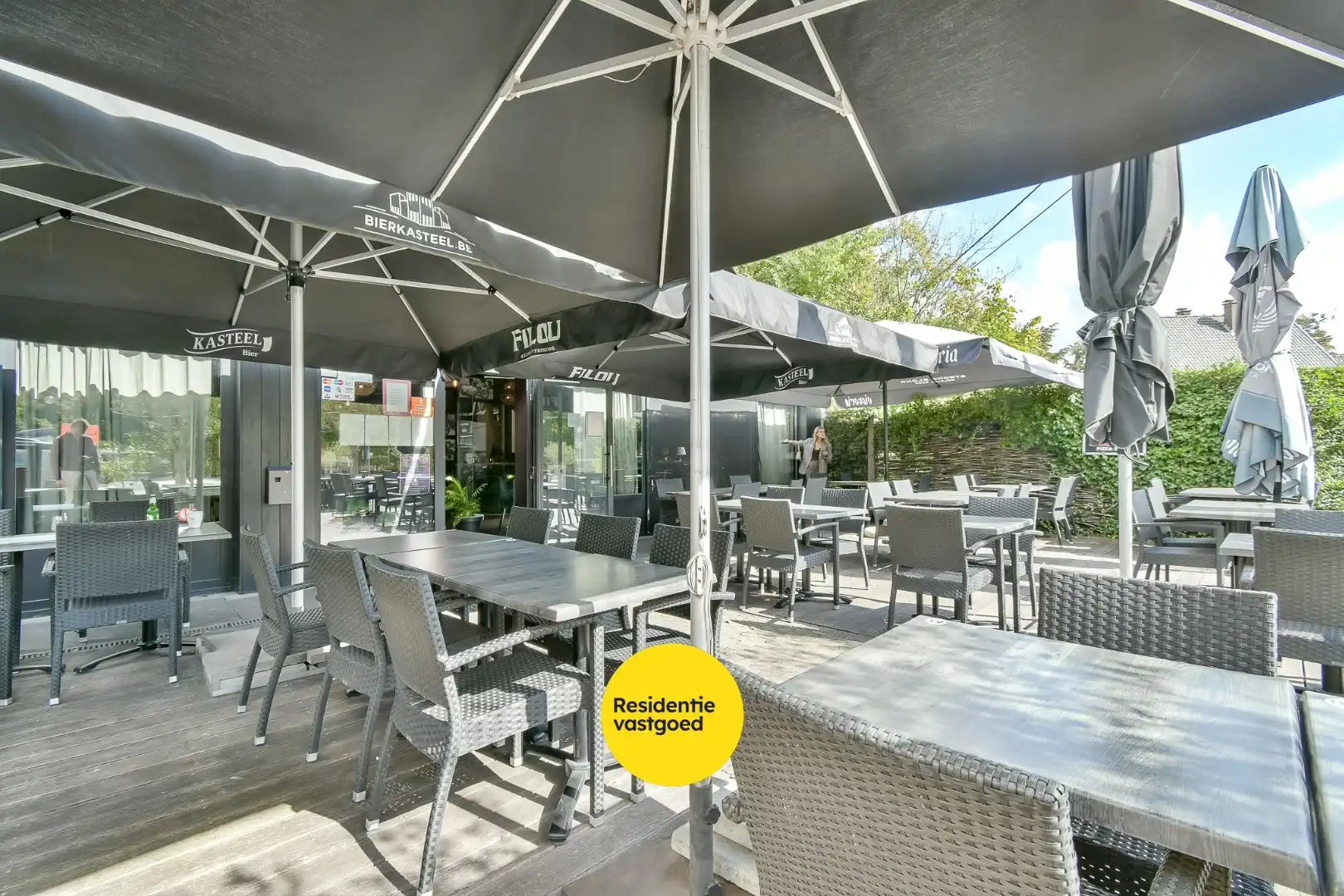 Multifunctionele eigendom met appartementen en handelszaken! foto 12