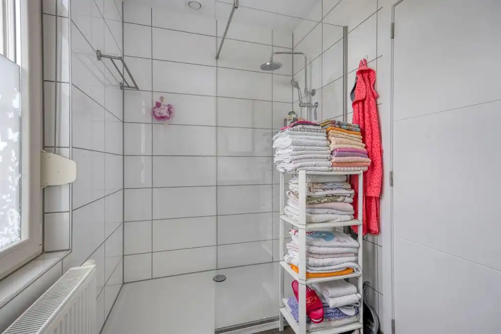 Prachtig gerenoveerde gezinswoning op een toplocatie foto 13