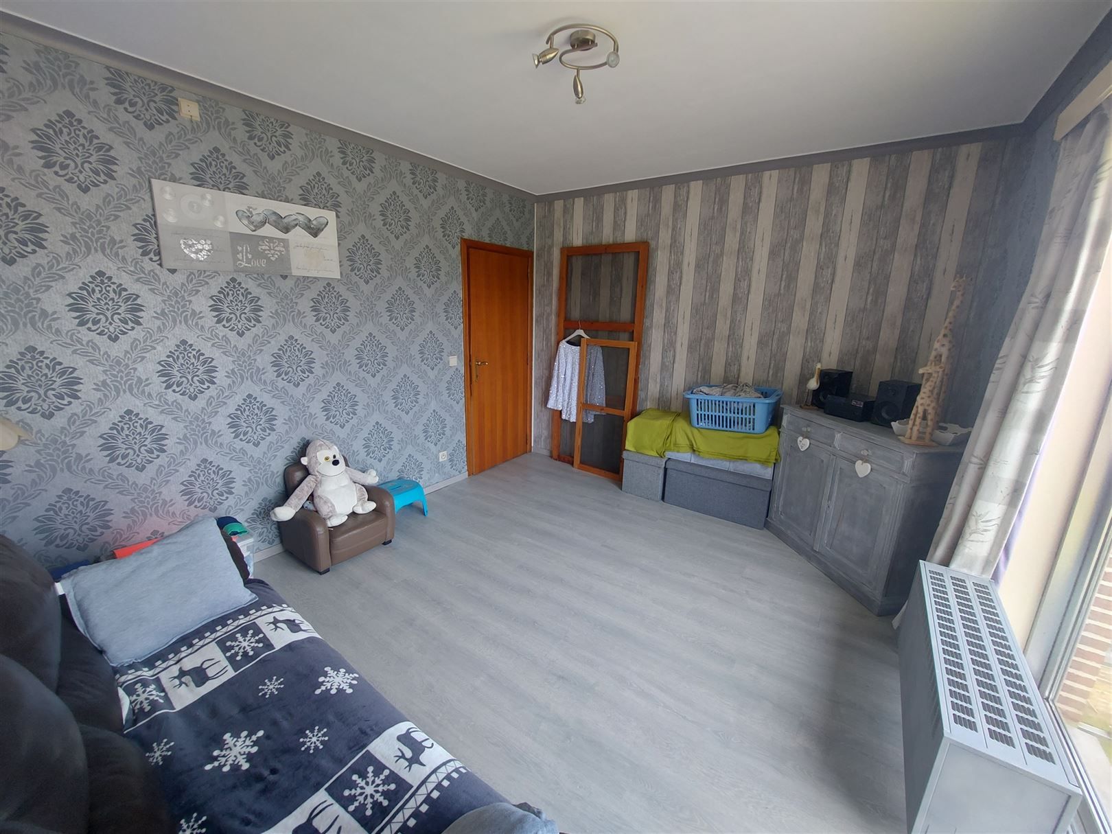 Veelzijdig renovatiepand met woonst en winkel Vloesberg foto 13