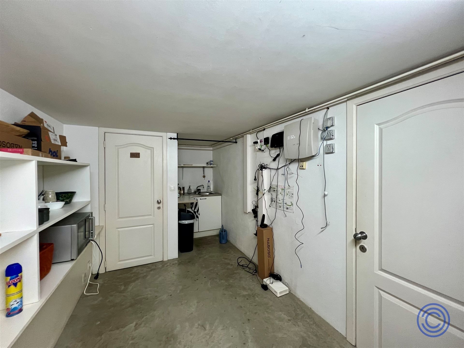 Winkelruimte ca. 160m² in karaktervol gebouw!  foto 8