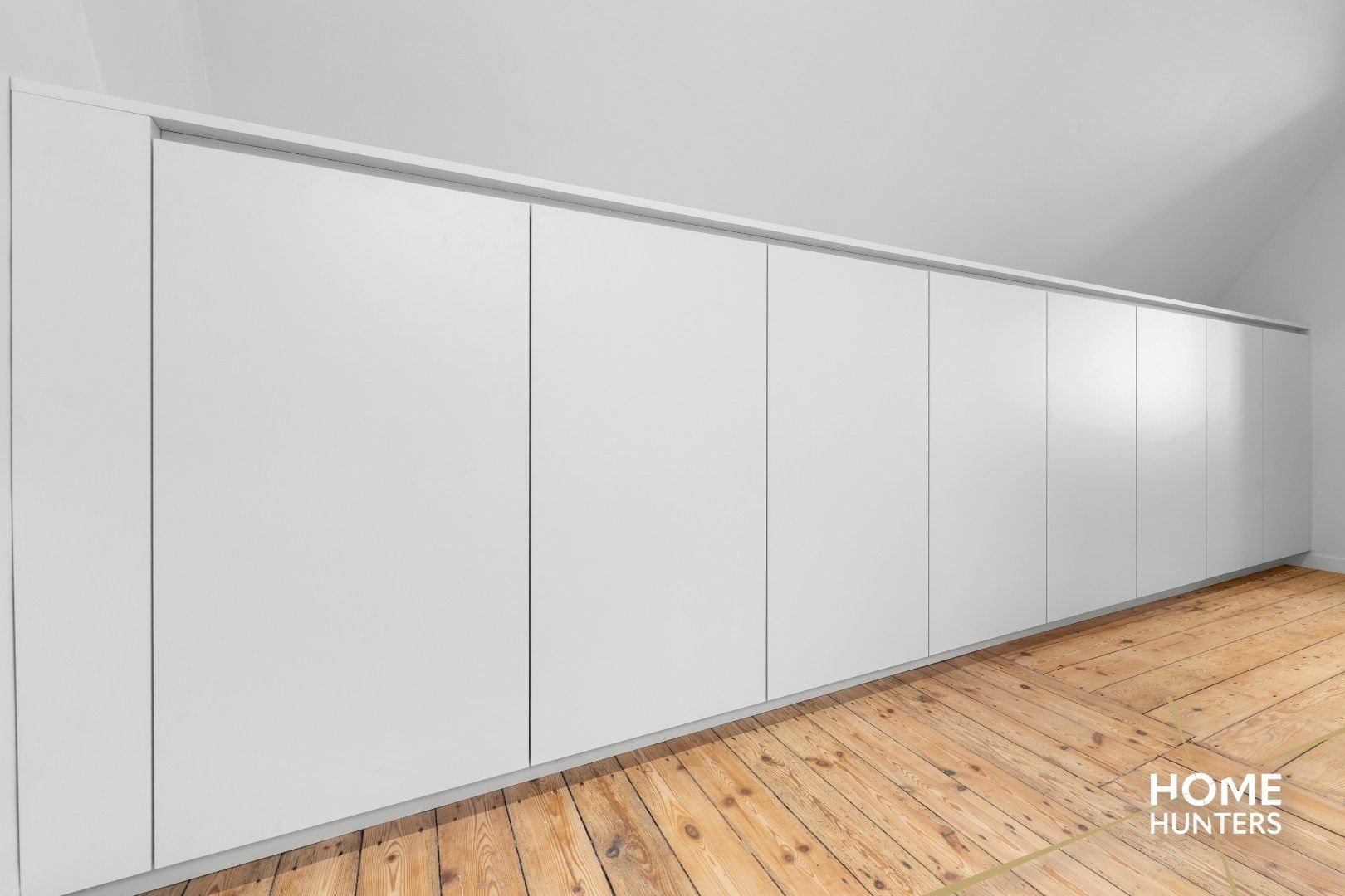 Prachtig afgewerkte herenwoning met praktijkruimte/polyvalente ruimte in het centrum van Ieper foto 28