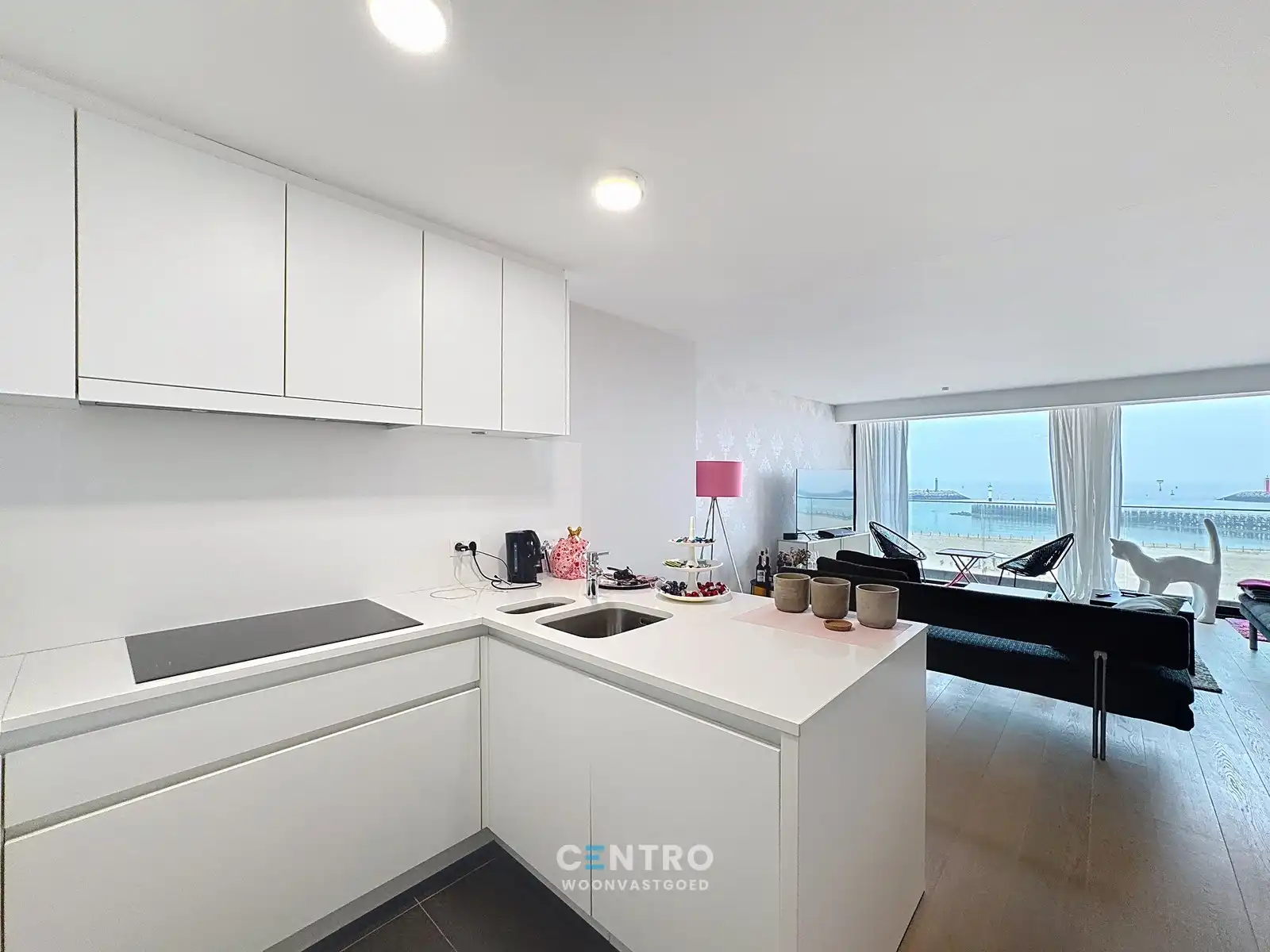 SUBLIEM appartement in residentie 'Royal Phare' te Oostende! foto 6