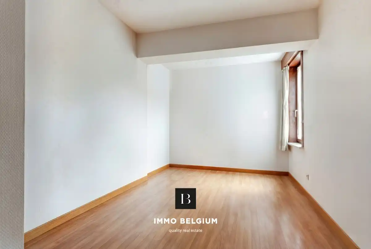 Ruim appartement met inpandige garagebox foto 7