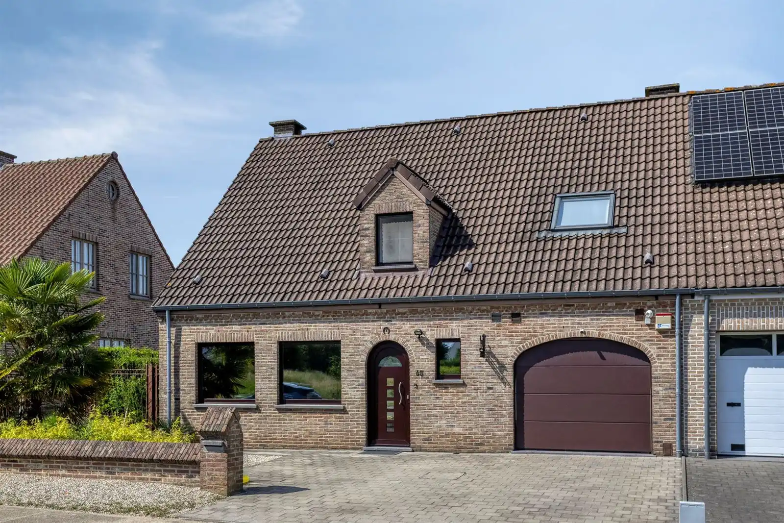 Rustig gelegen woning te koop foto {{pictureIndex}}