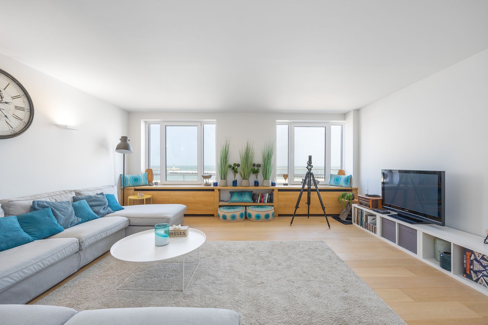 Luxueus én royaal appartement met 2 slpk waar u geniet van frontaal zeezicht foto 2