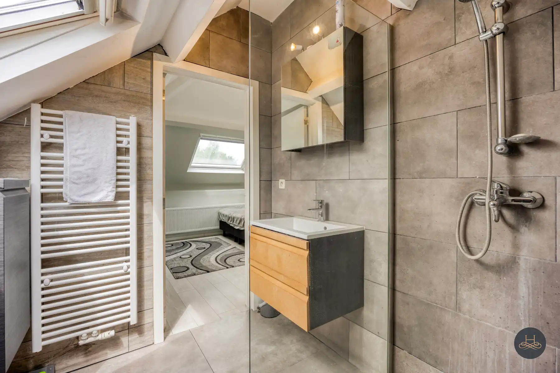 Hoogwaardig afgewerkte, ruime gezinswoning op toplocatie foto 23