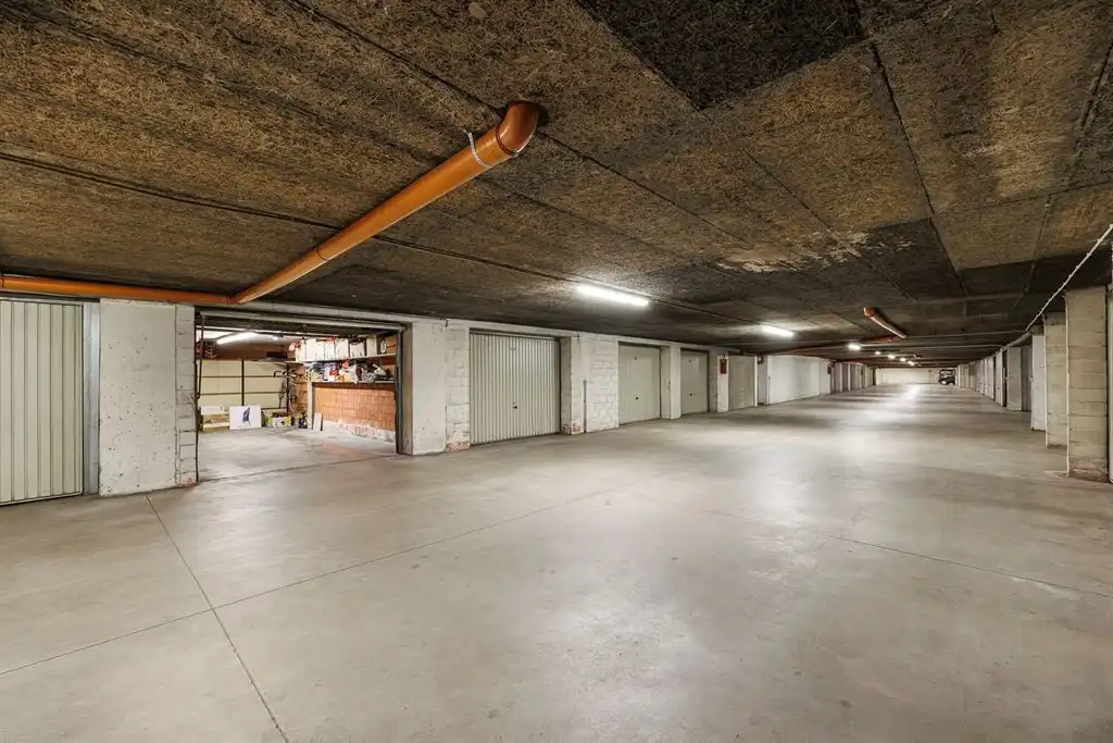 Ruim appartement met open zicht en garagebox foto 20