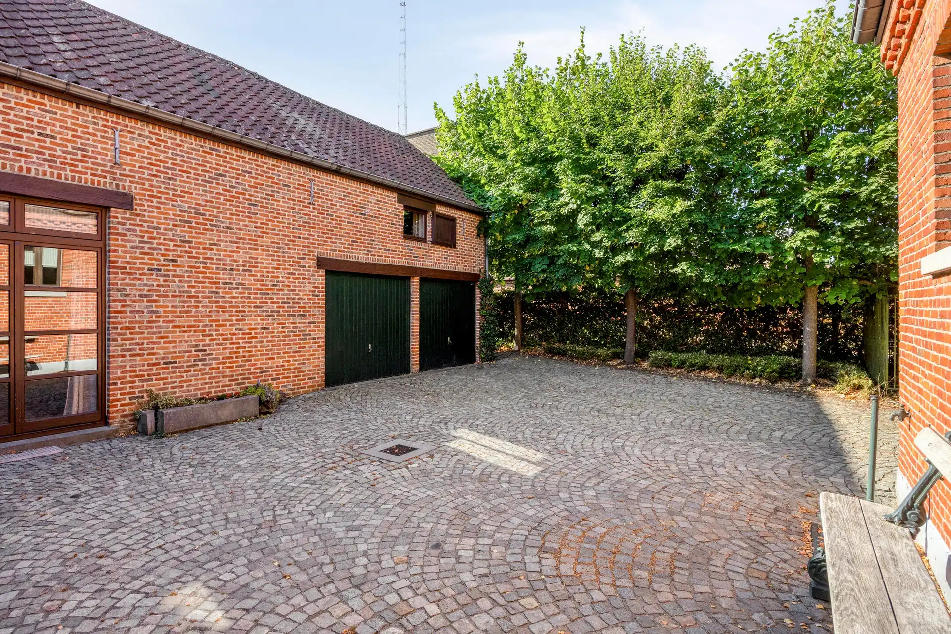 Charmante, te renoveren woning met karakter, binnenkoer en tal van mogelijkheden in Godsheide foto 18