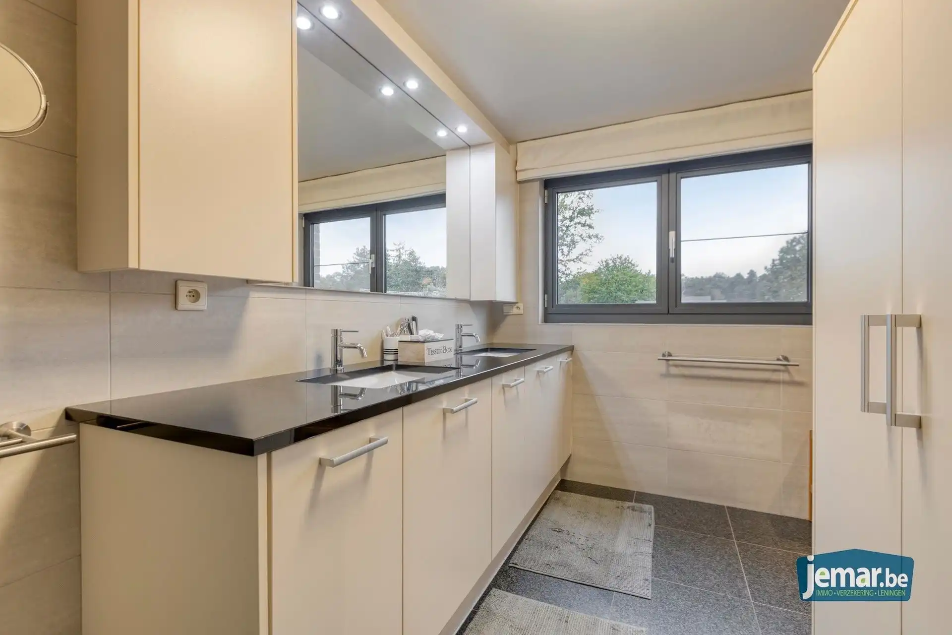 Verzorgd tot in de details, royaal in ruimte en heerlijk groen gelegen. foto 31