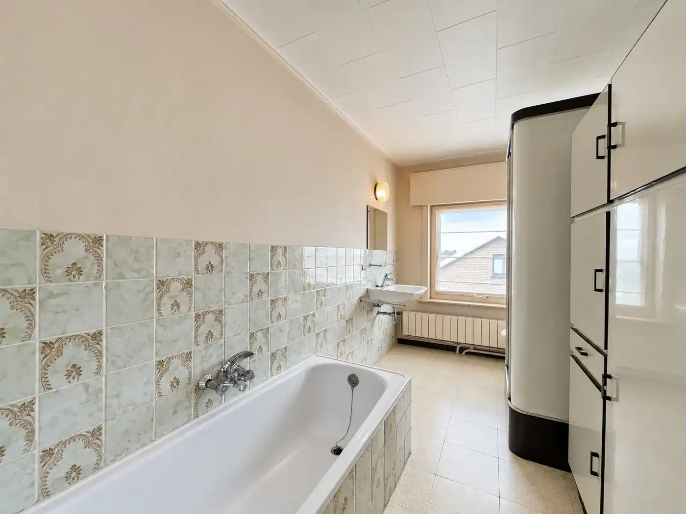Passendale – Halfopen woning met ruime oprit, tuin en garage foto 13