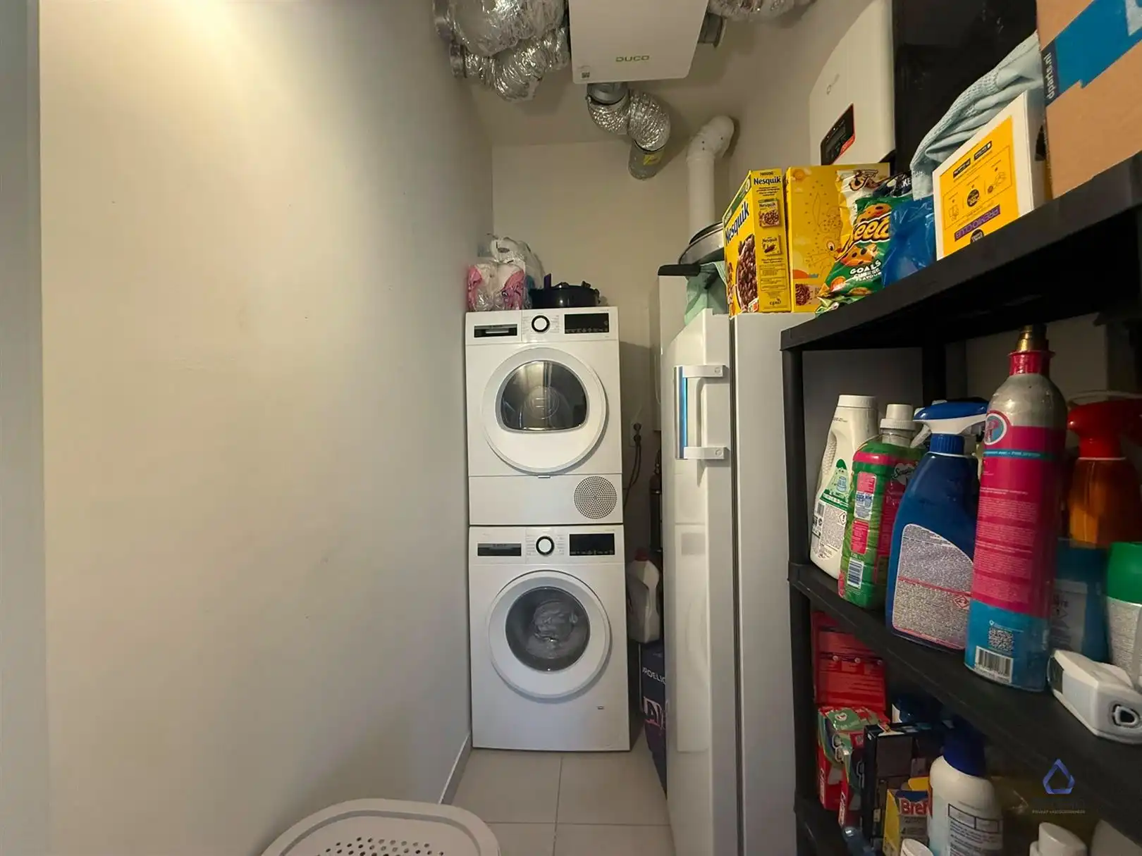 Rustig gelegen 2-slpk appartement met terras en parking foto 9