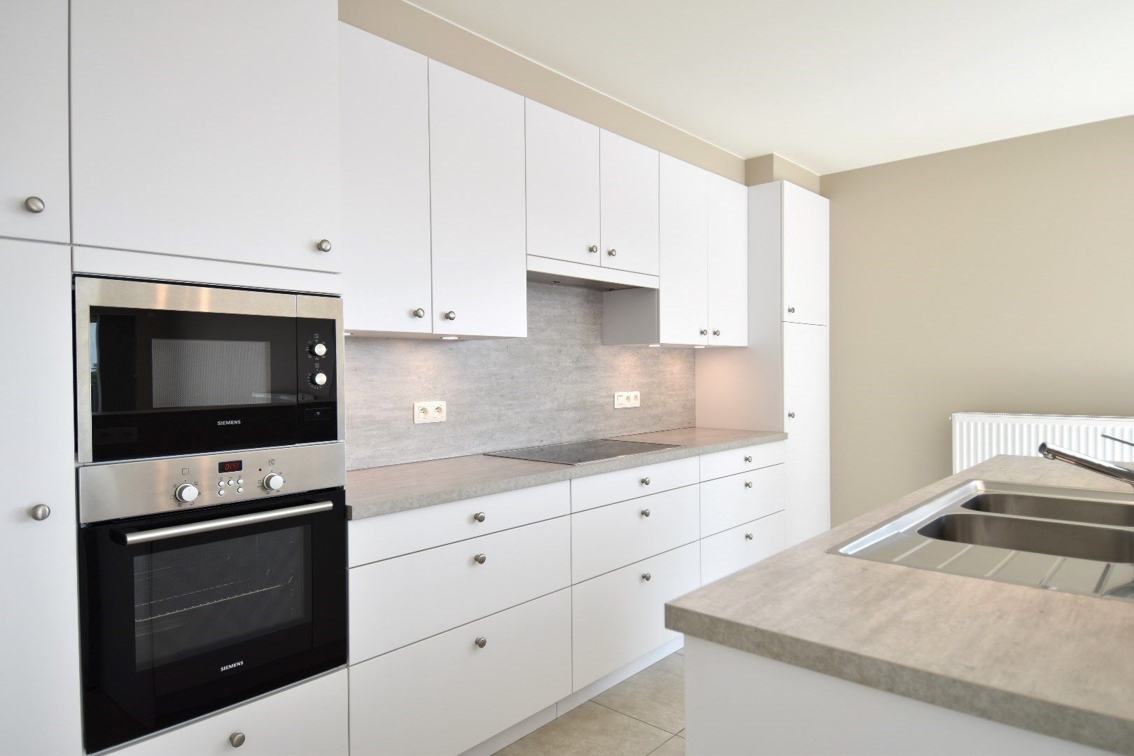 Prachtige penthouse met 2 slaapkamers en groot terras te centrum Ledegem foto 4