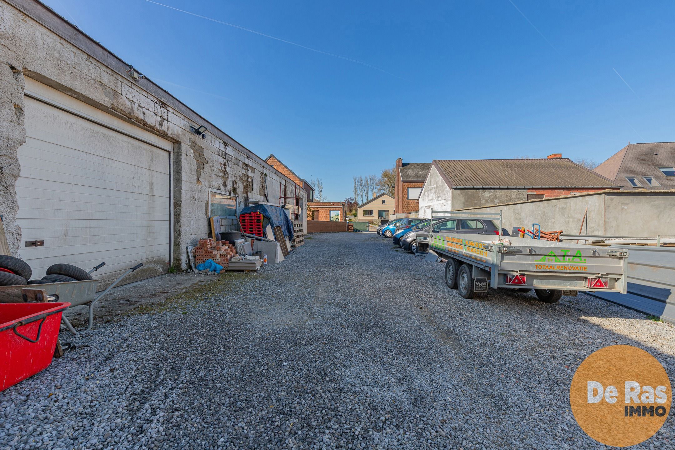 BURST- Vergunde loods (400m²) met woning op centrale locatie foto 5