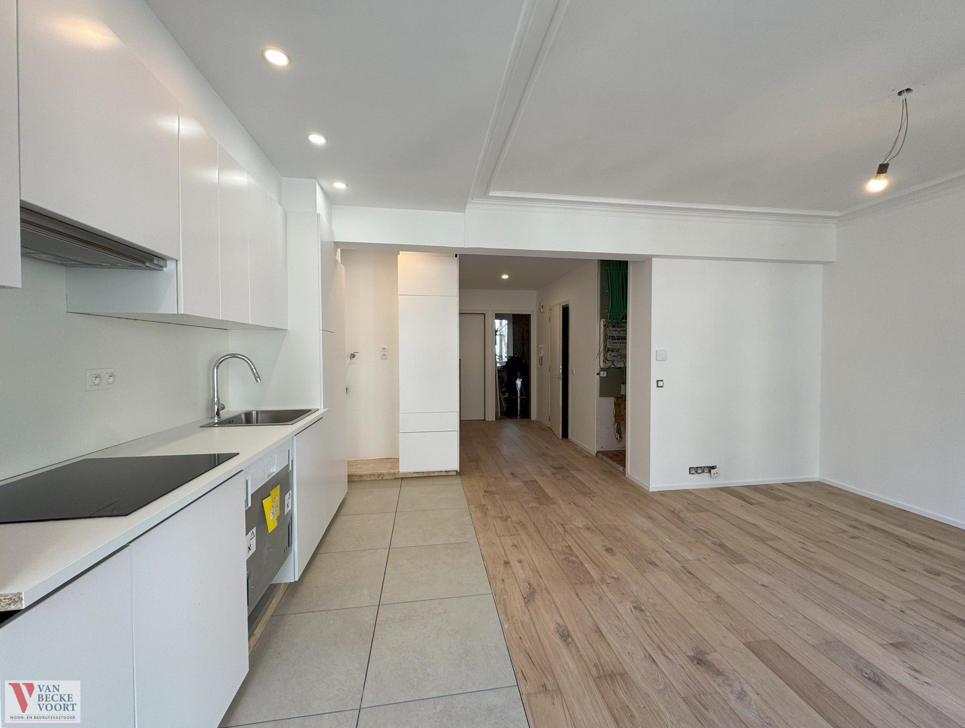 Vernieuwd appartement met zijdelings zeezicht foto 4