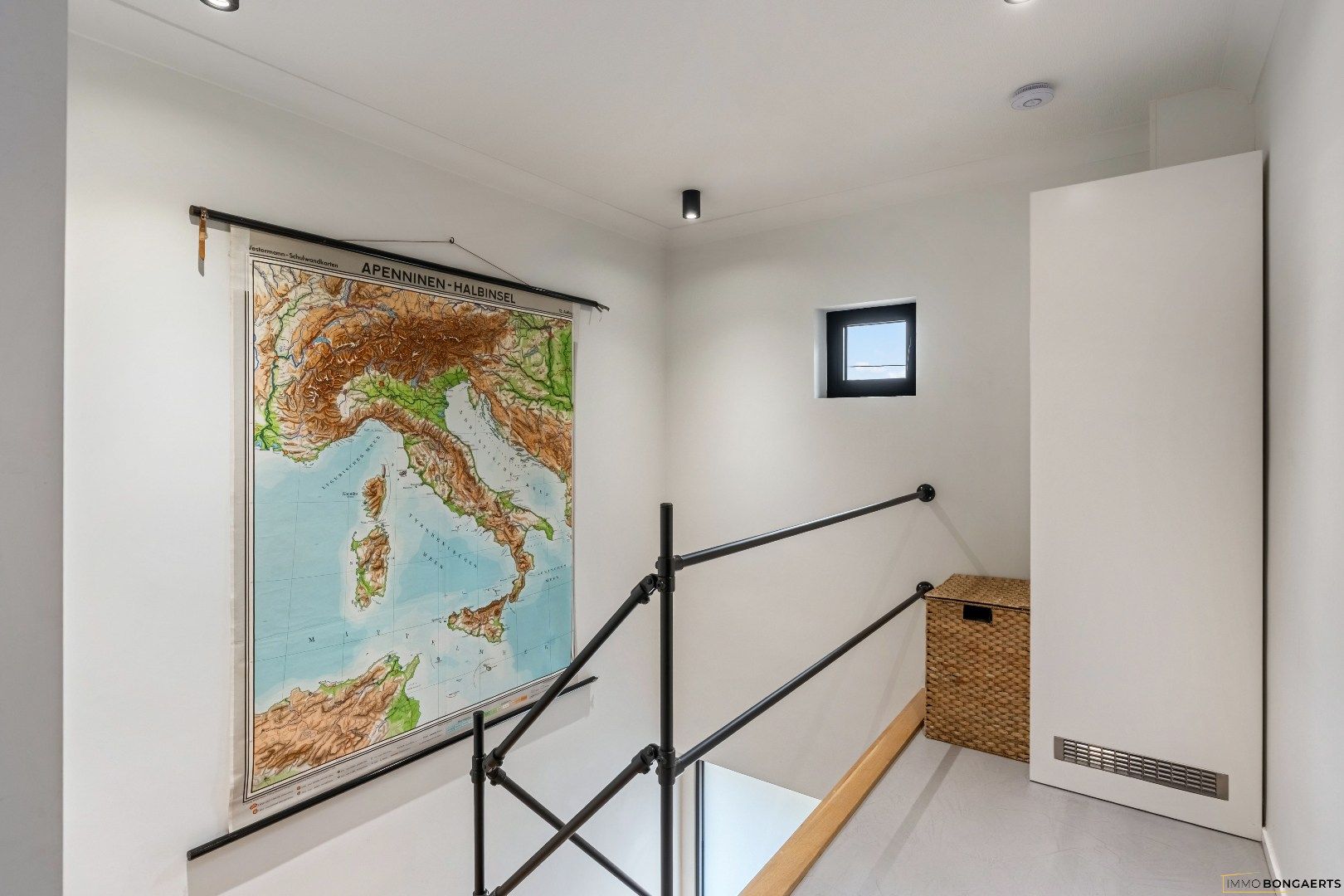 Ruime woning met 4 slaapkamers foto 17