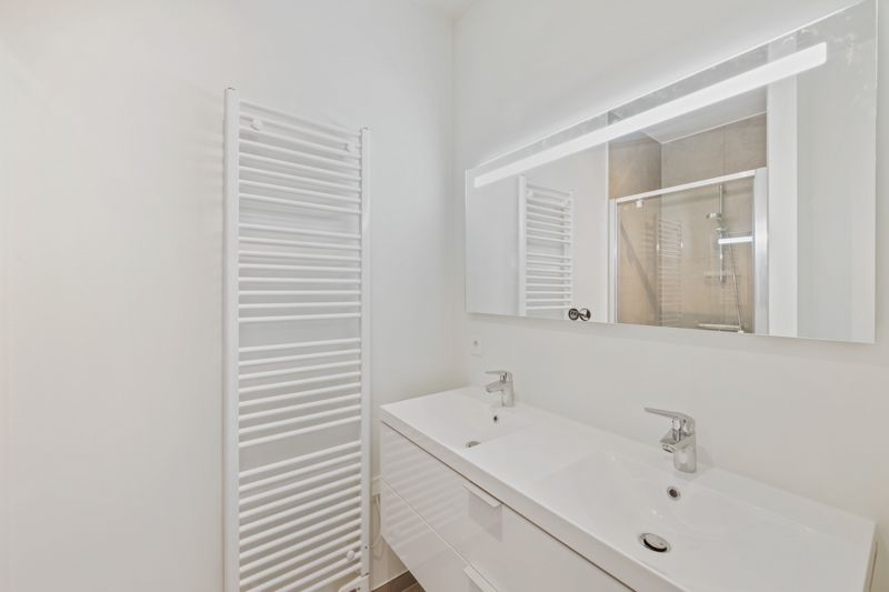 Modern nieuwbouwappartement te koop in Roeselare met gunstige oriëntatie foto 5