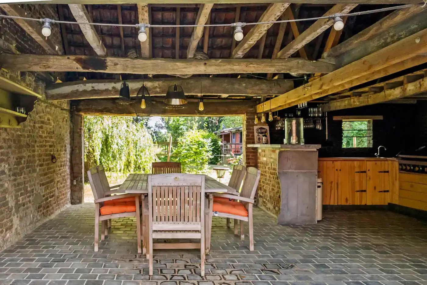 Exclusieve landelijke villa met paardenaccommodatie op ca 1,6ha foto 27