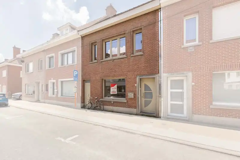 🏡✨ Prachtige stadswoning met tuin, 3 ruime slaapkamers TE KOOP in Heule foto 2