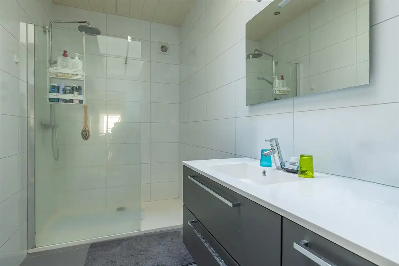 Ruime gezinswoning in het hartje van Scherpenheuvel foto 11