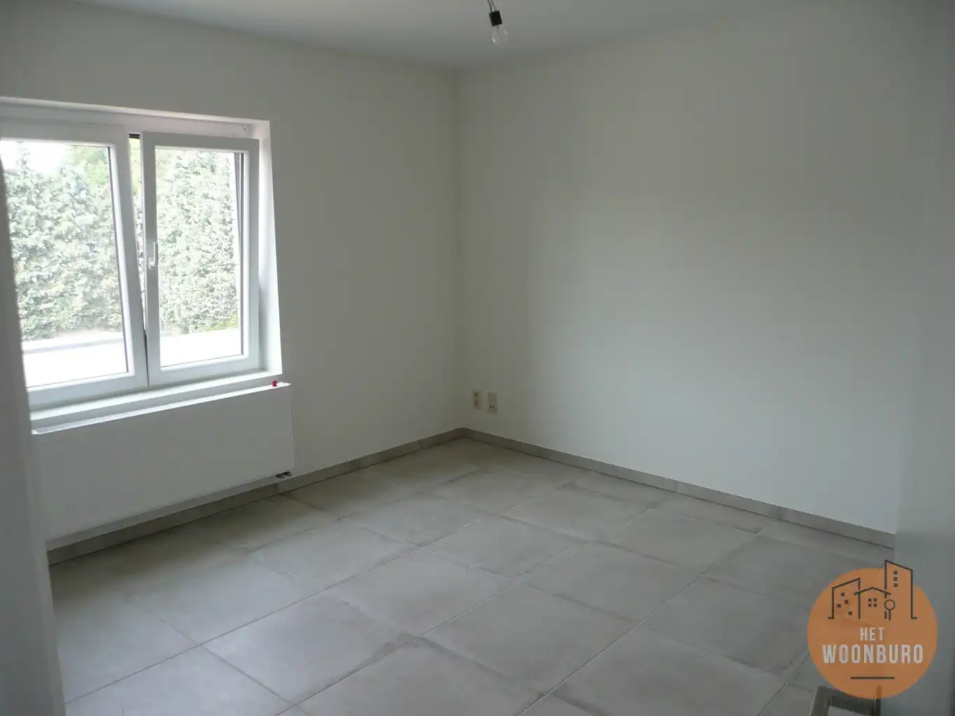 Appartement met 2 slpks, terras en autostaanplaats foto 6