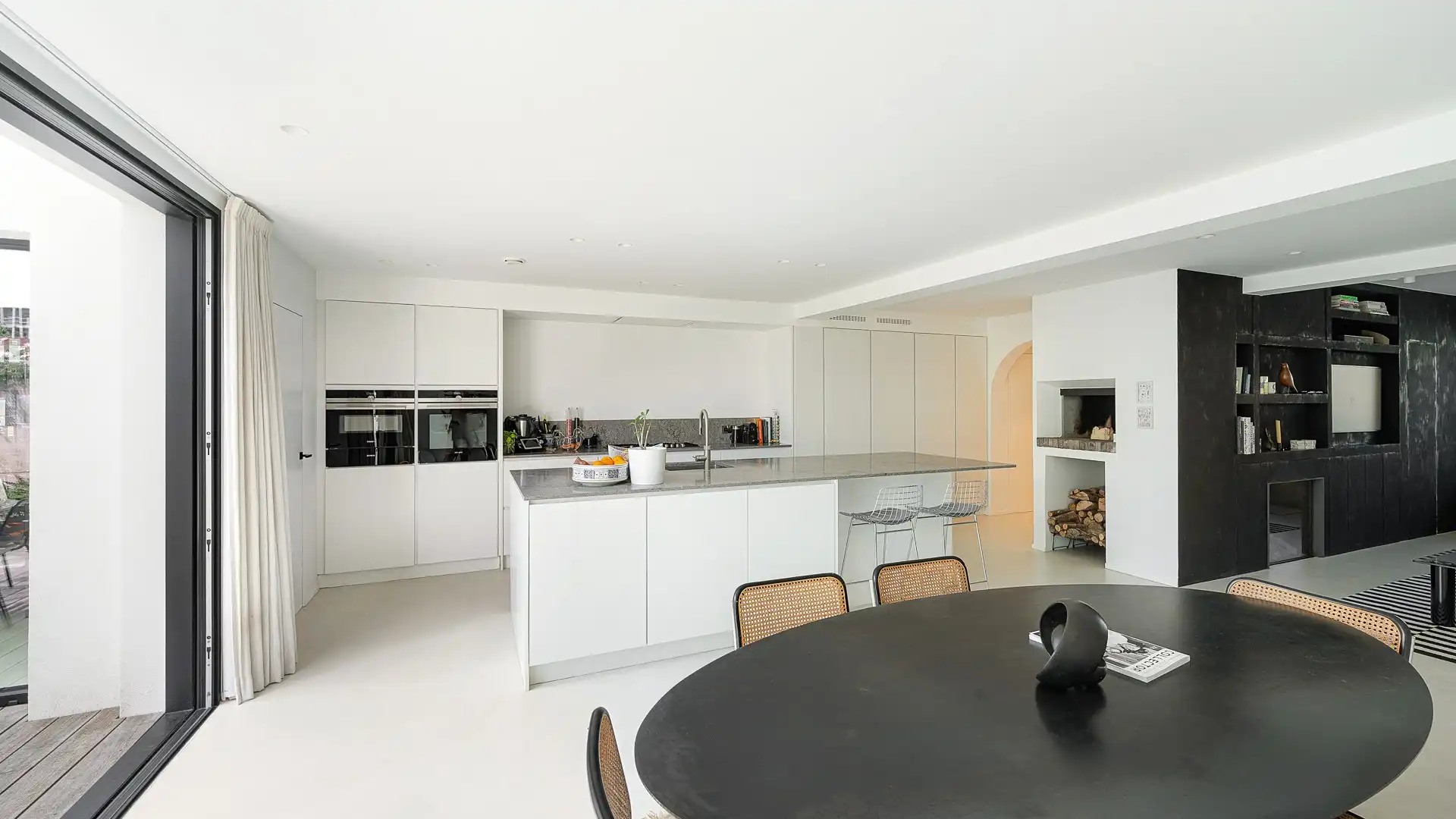 Gerenoveerde woning goed gelegen in het oud Knokke nabij de winkels en de Groentenmarkt. foto 5