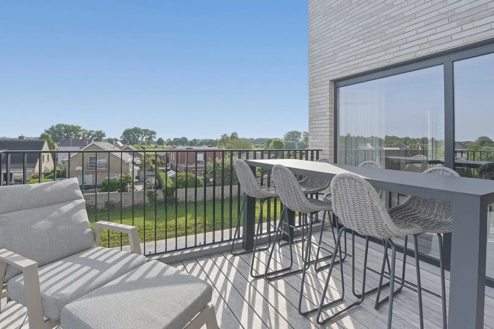 Prachtig instapklaar appartement met terras, groen zicht en autostaanplaats foto 10