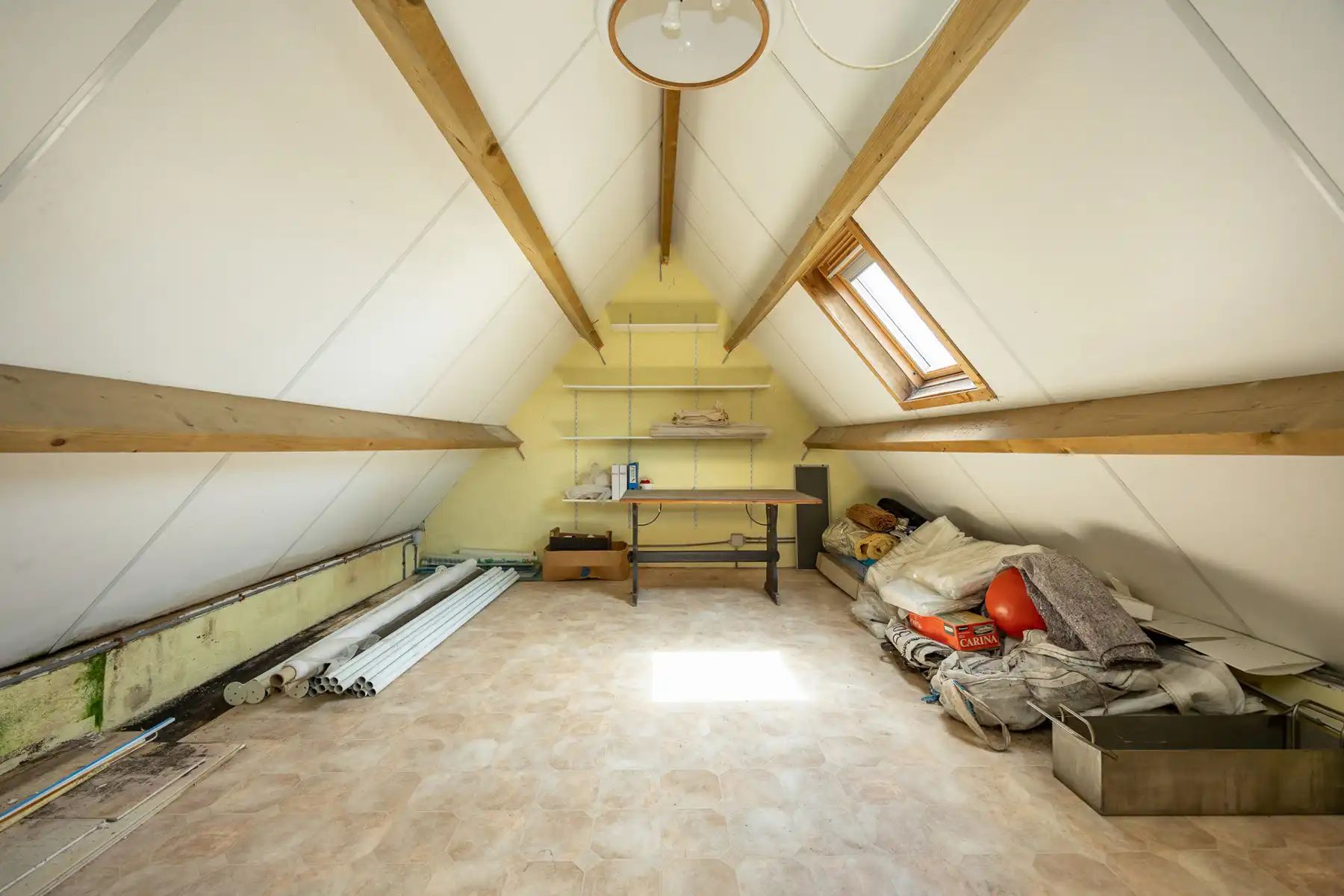 Instapklare eengezinswoning met 4 slaapkamers op een perceel van 1.296m².  foto 26