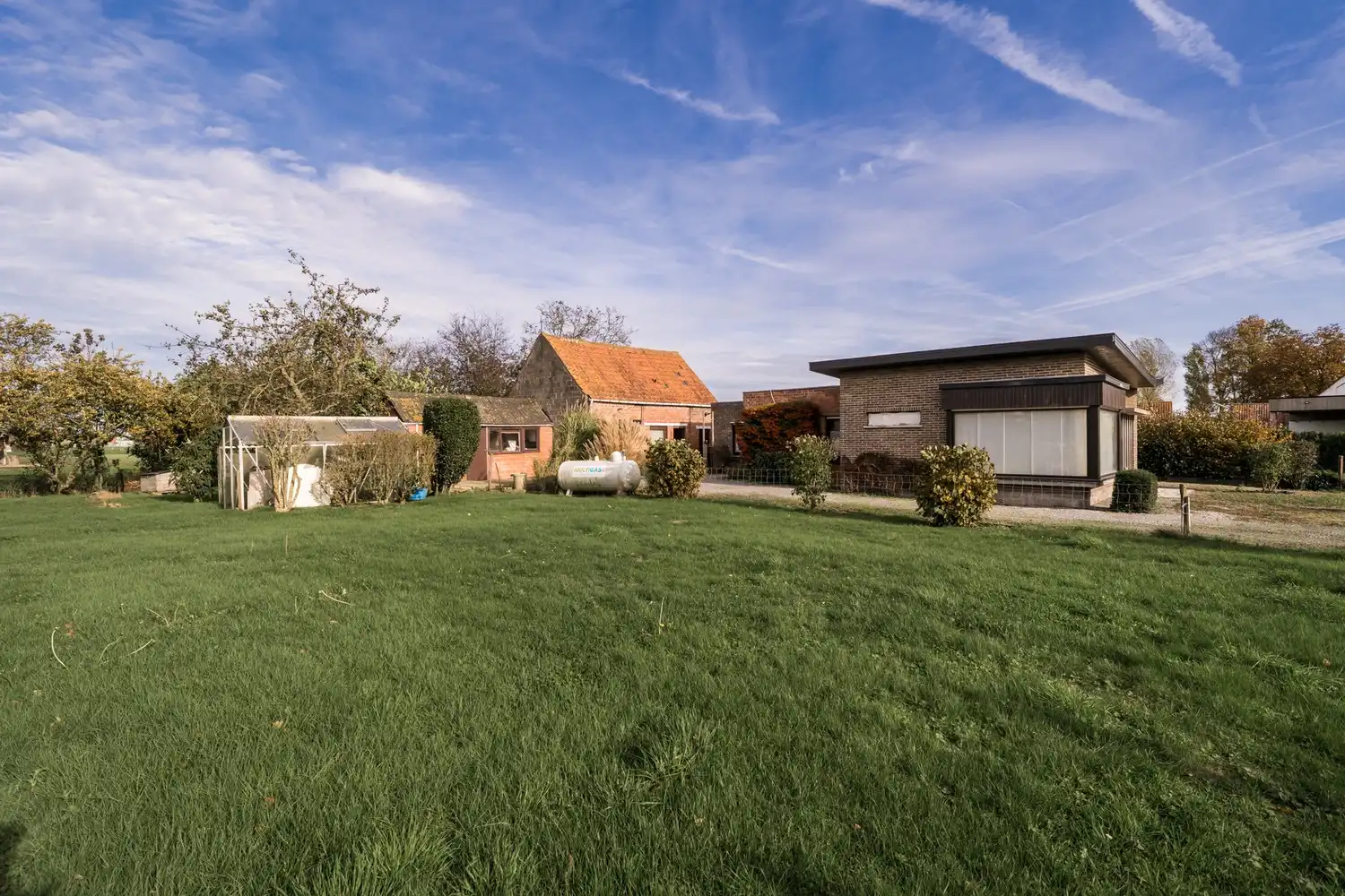 Open bebouwing met bergplaats op fantastische ligging foto 6