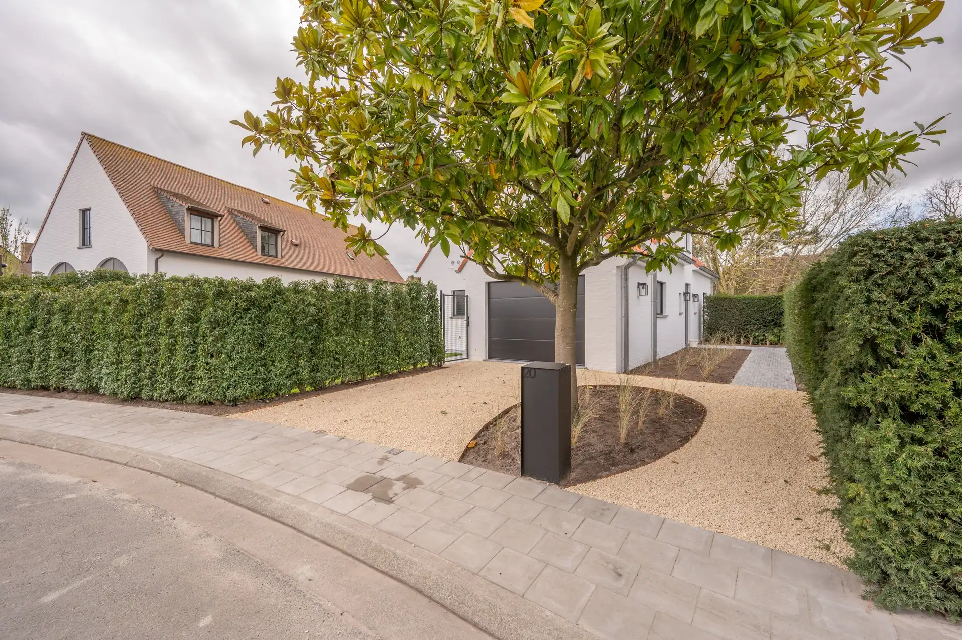 Smaakvol afgewerkte villa in Maaiken met ruime tuin foto 23