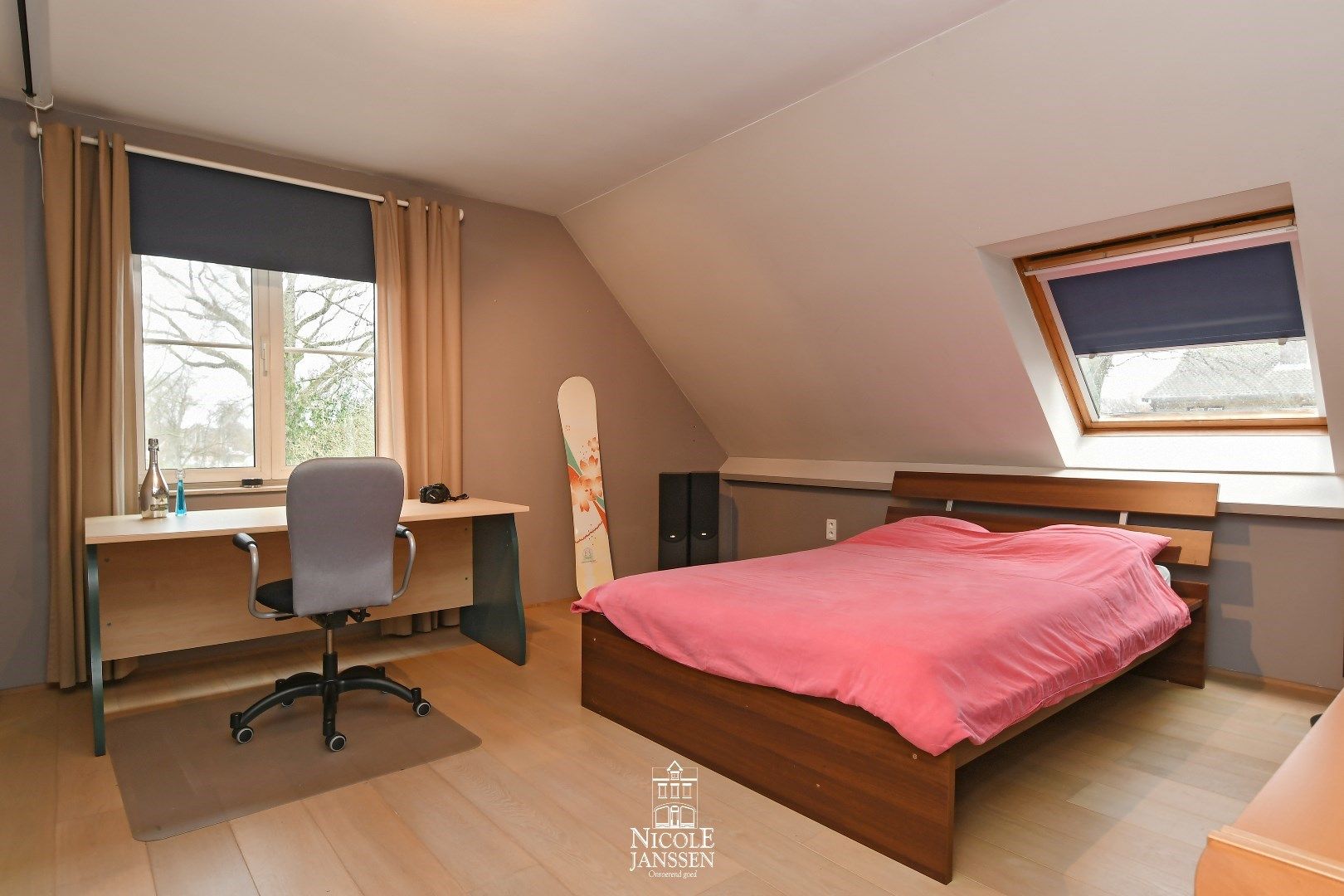 Ruime villa in landelijke stijl  foto 23