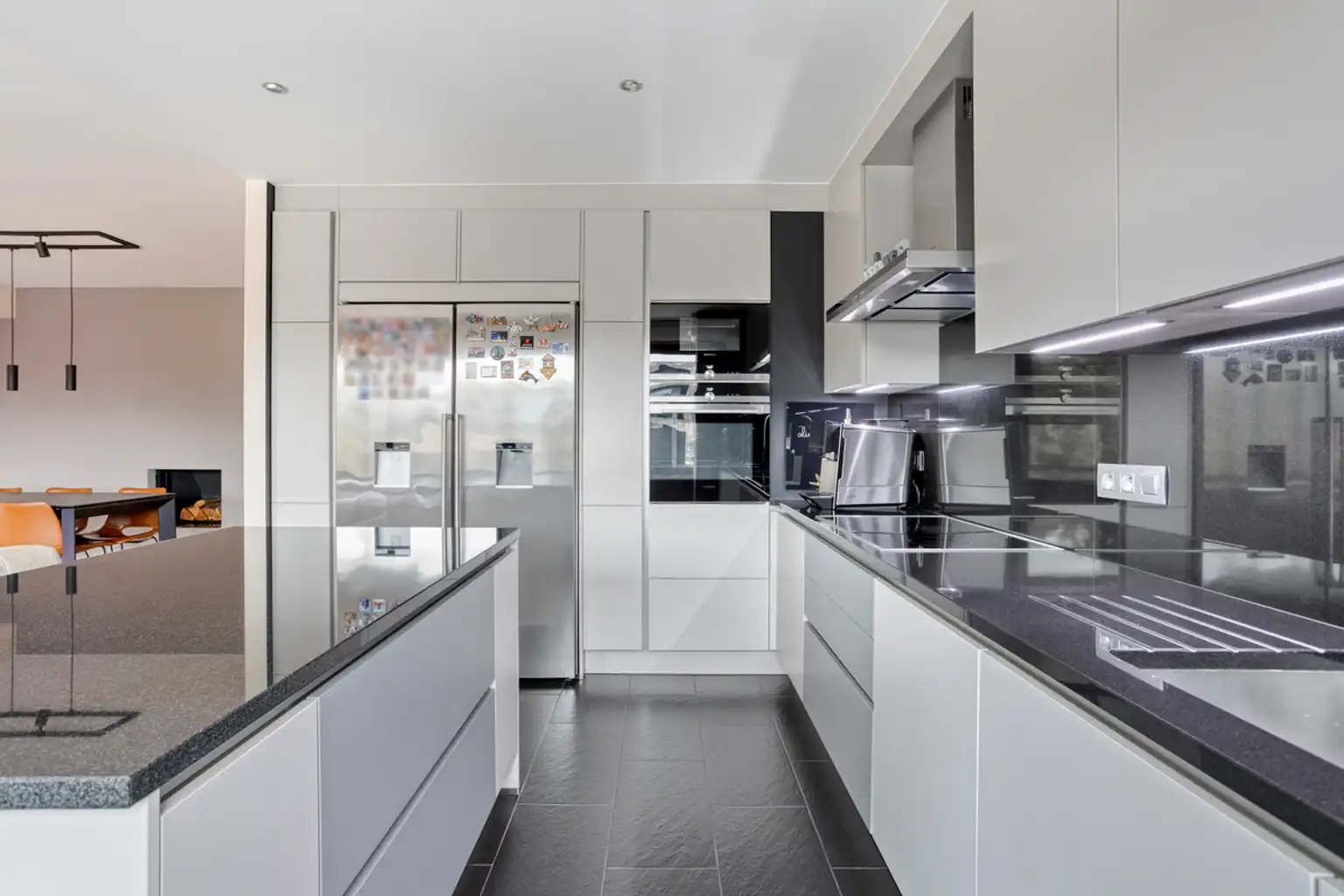 Perfect instapklaar 2-slaapkamerappartement met garage  foto 9