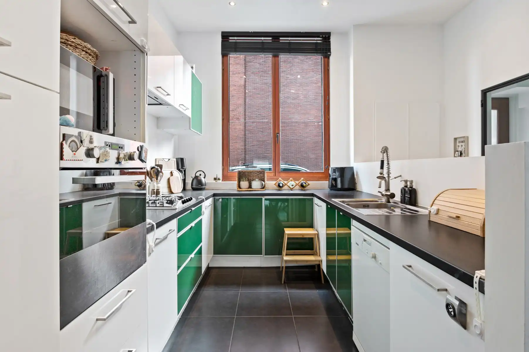 Instapklare woning met 3 slaapkamers en 2 terrassen foto 4