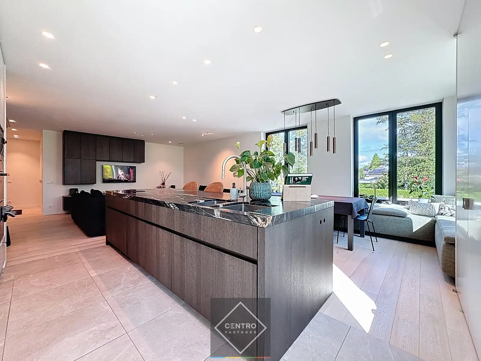 Exclusief & luxueus afgewerkt ("Obumex") VILLA-APPARTEMENT met prachtig TERRAS in een groene omgeving met ALLE PRIVACY! foto 7