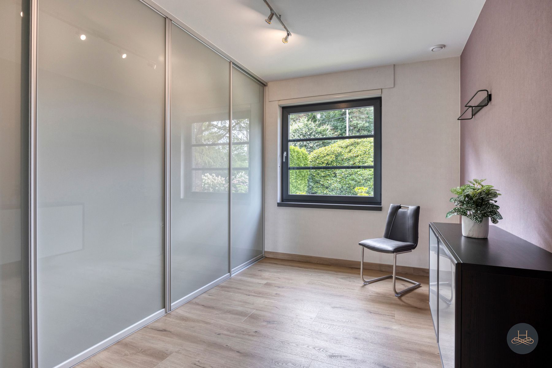 Energiezuinige,  recente woning op een royaal perceel foto 17