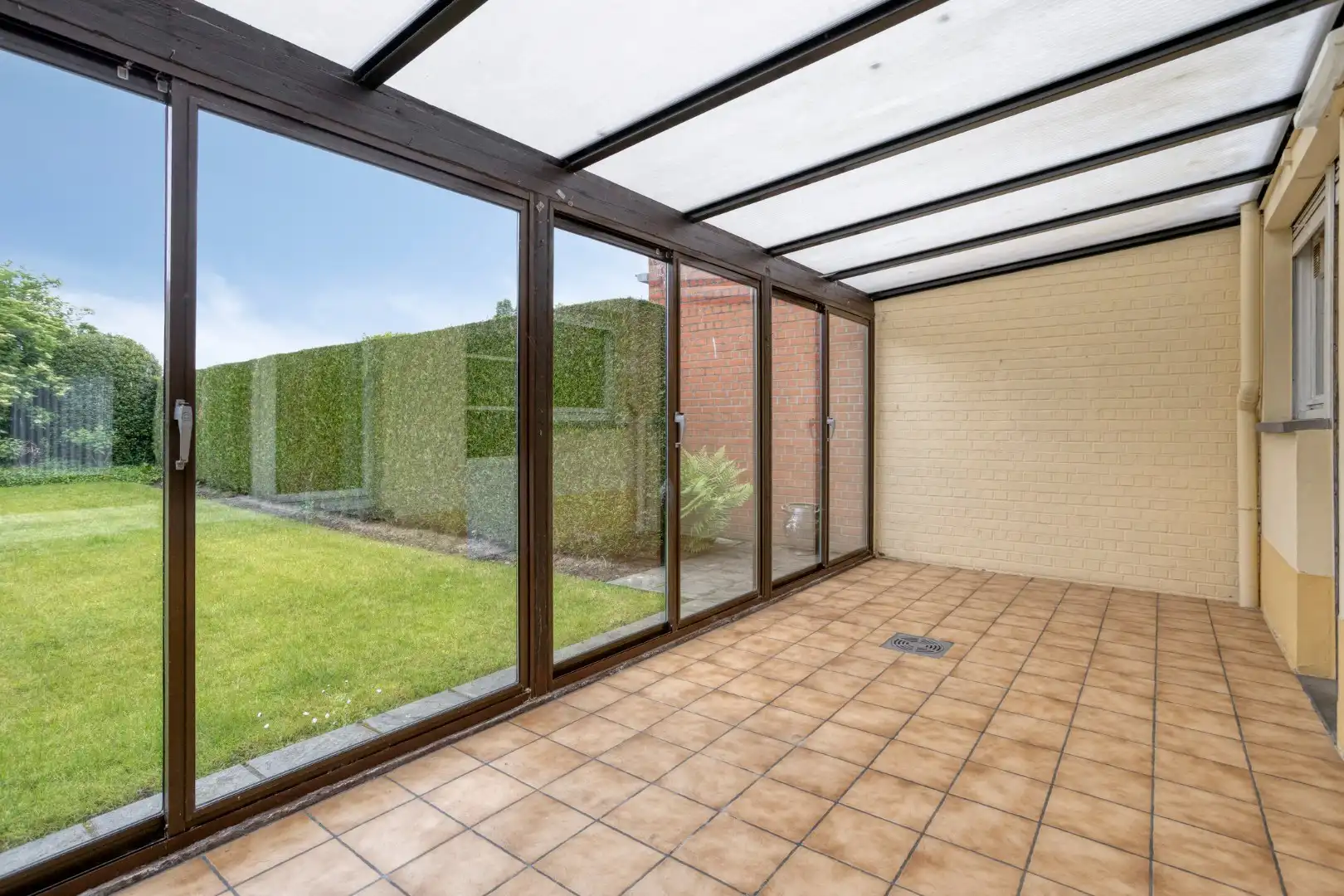 Te renoveren woning met garage en tuin in het centrum van Wevelgem! foto 18