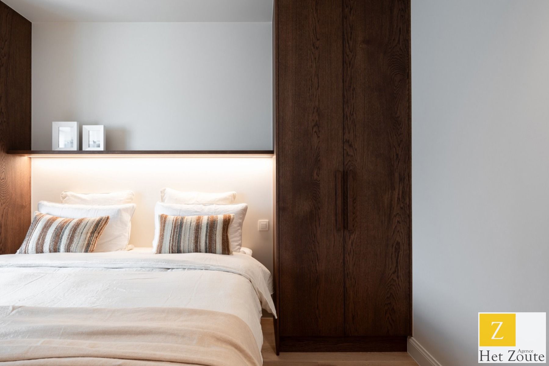 Instapklaar hoekappartement inclusief meubels op toplocatie foto 15