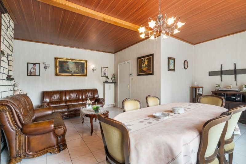 Ruime woning op 338m² foto 3