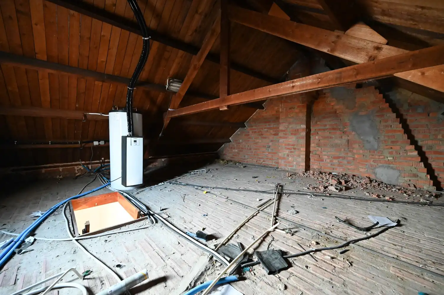 Prachtig gerenoveerde villa woning, gelegen in een rustige straat met bijgebouw 500m² foto 18