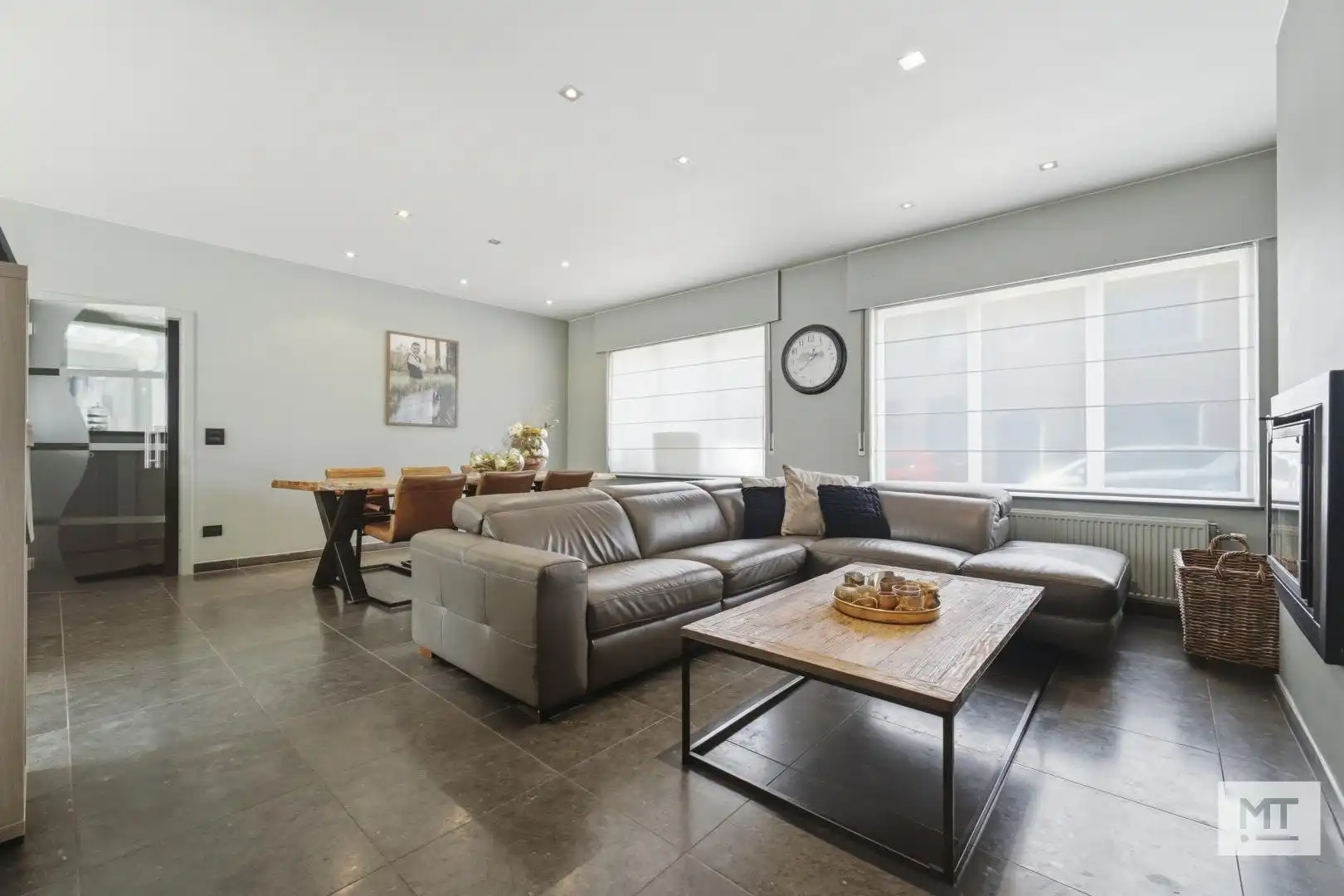 Ruime, instapklare woning met loods in het centrum van Wervik foto 9
