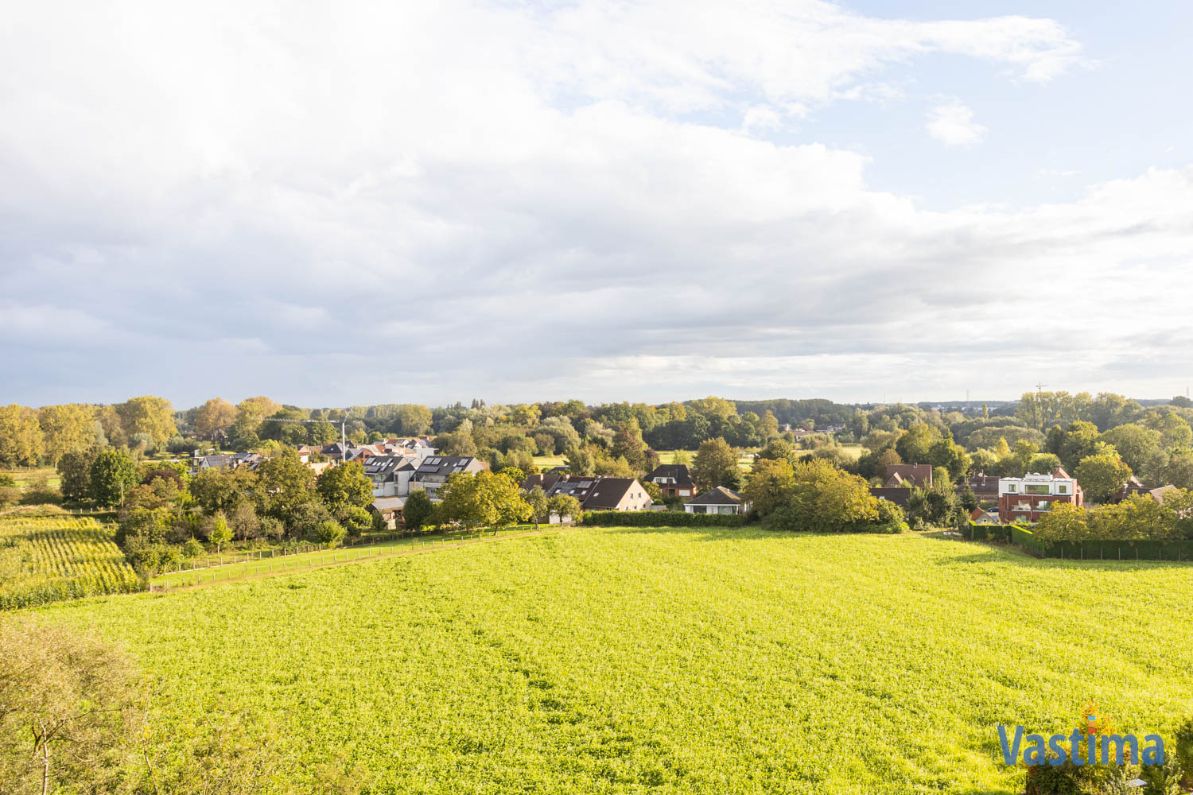 Opgefrist appartement met magnifiek uitzicht foto 16