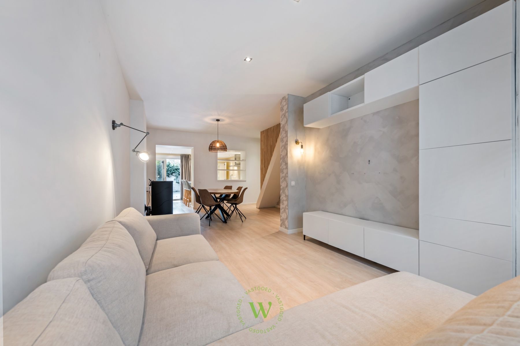 Smaakvol gerenoveerde woning met energiezuinig comfort. foto 2