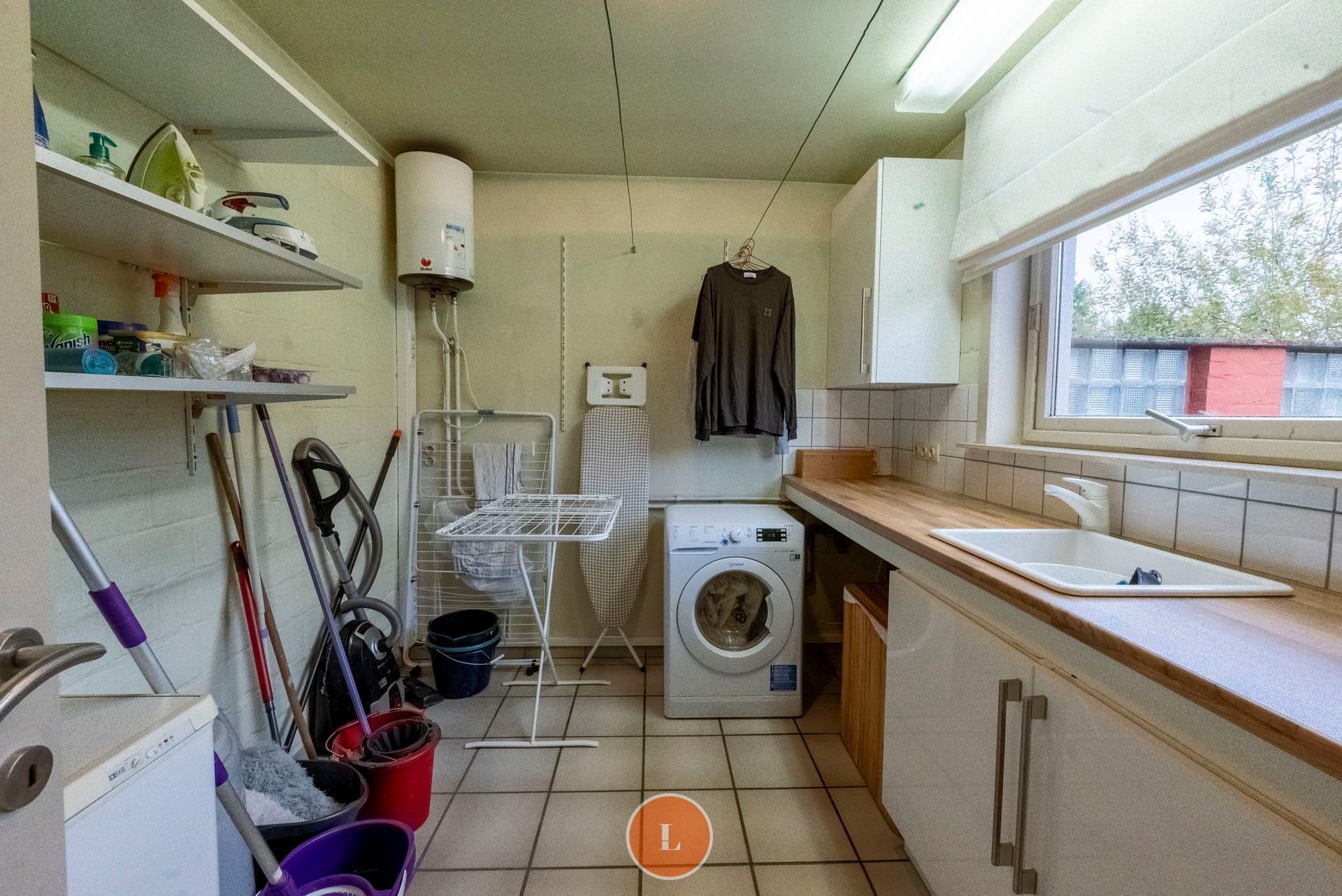 Handelspand met instapklaar zeer ruim duplexappartement. foto 5