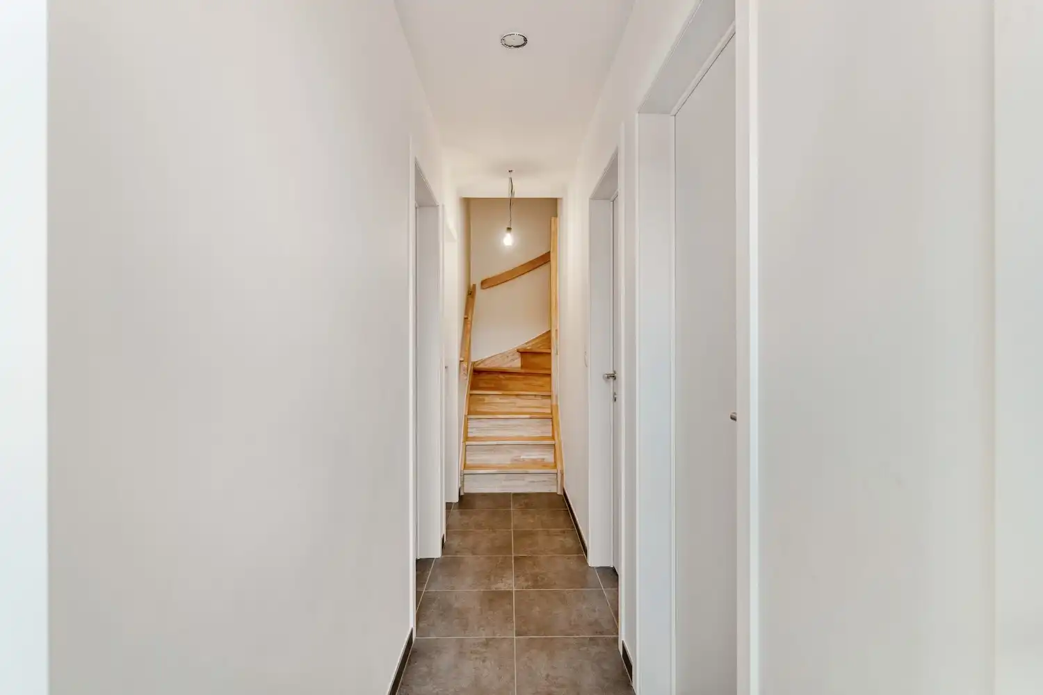 Stijlvolle energiezuinige nieuwbouwwoning met 5 slaapkamers te Hasselt foto 18