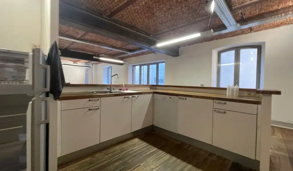 Loftkantoor te huur in Antwerpen in Entrepot du Soleil foto 5