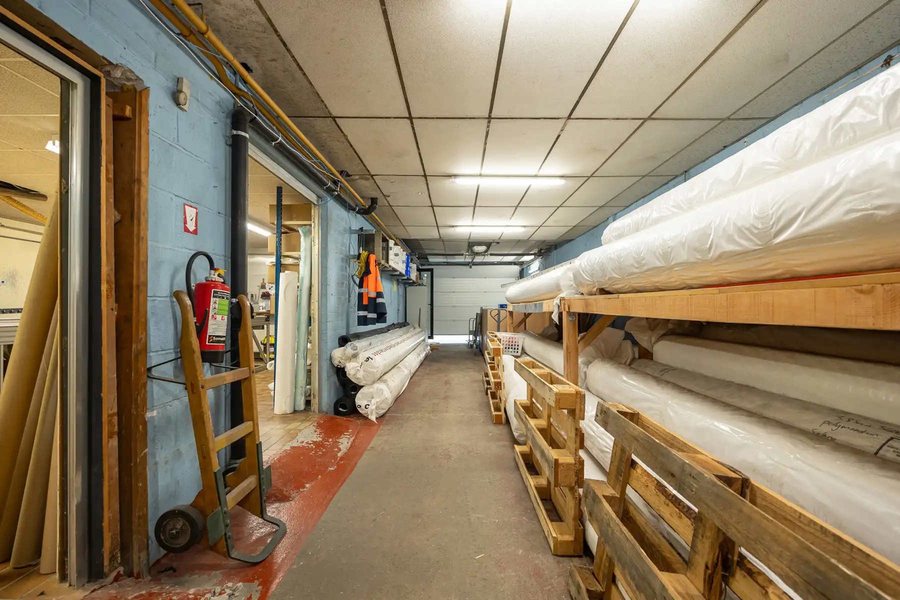 Kantoorgebouw met atelier op voll. bebouwd perceel van 528m² foto 6