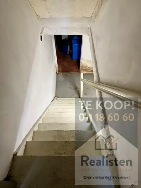 Kantoren op zichtlocatie + ruime parking foto 32