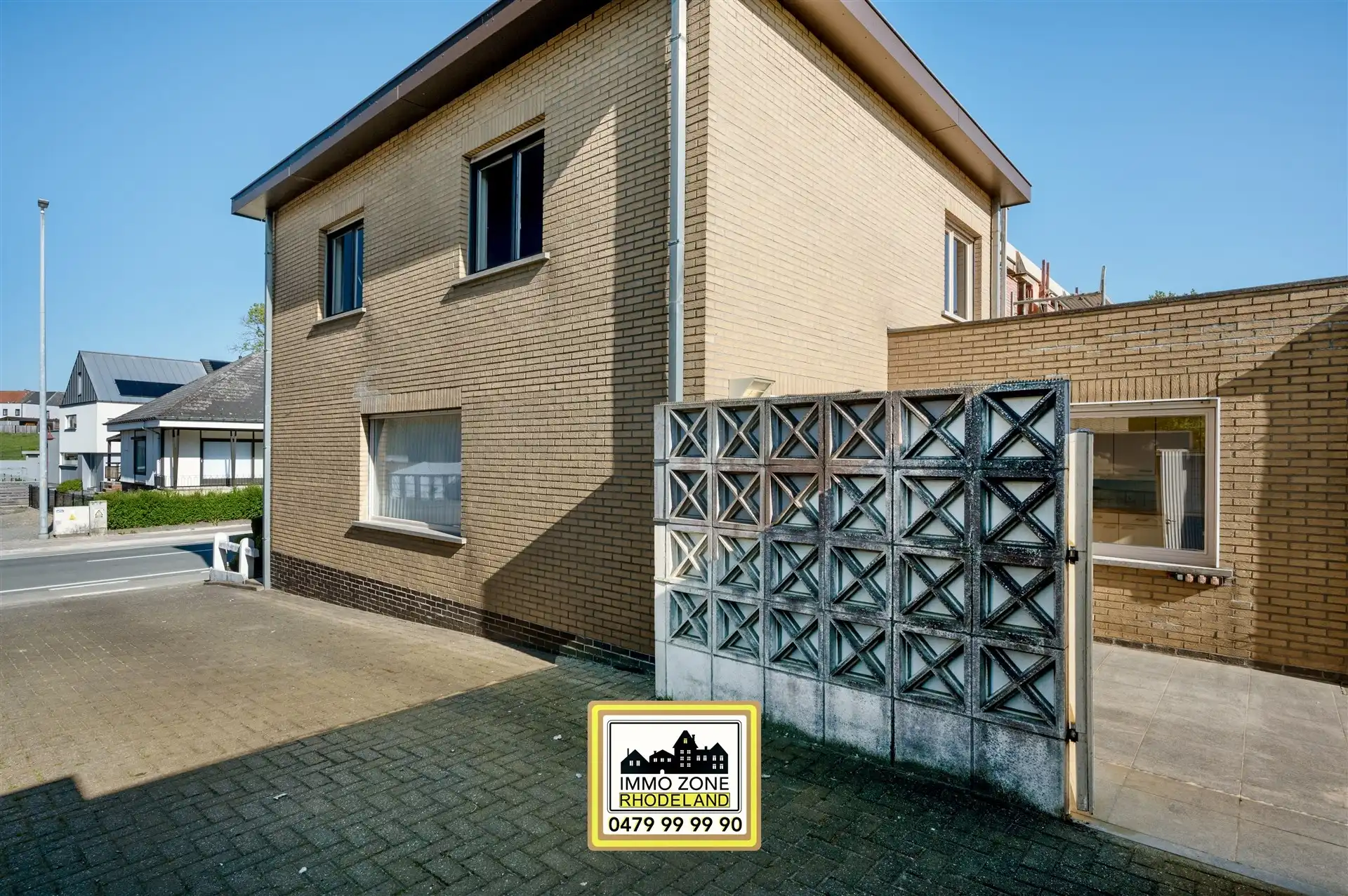 Op te frissen halfopen woning met 3 slpks, garage en tuin foto 23