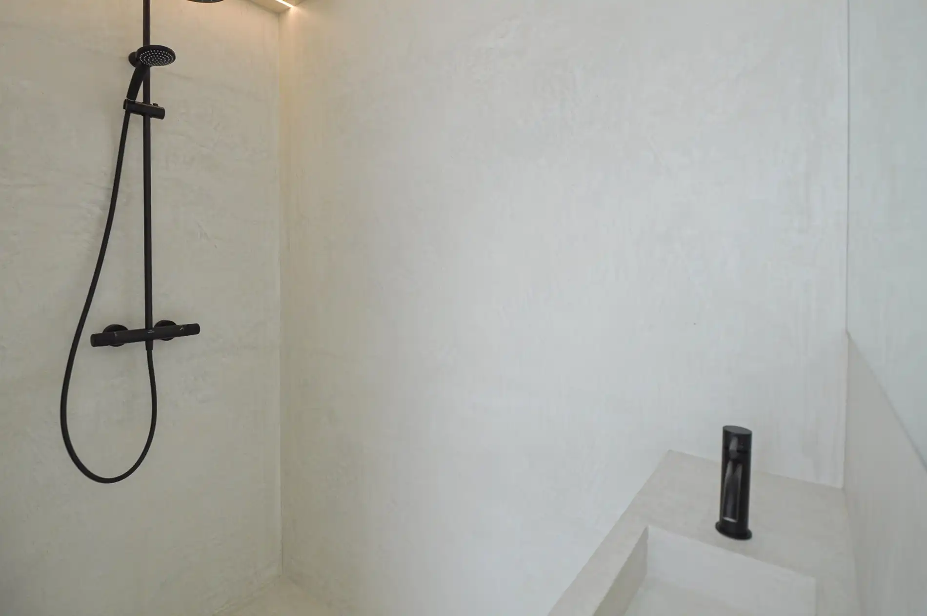 Volledig gerenoveerd appartement met een ruim zonneterras. foto 24