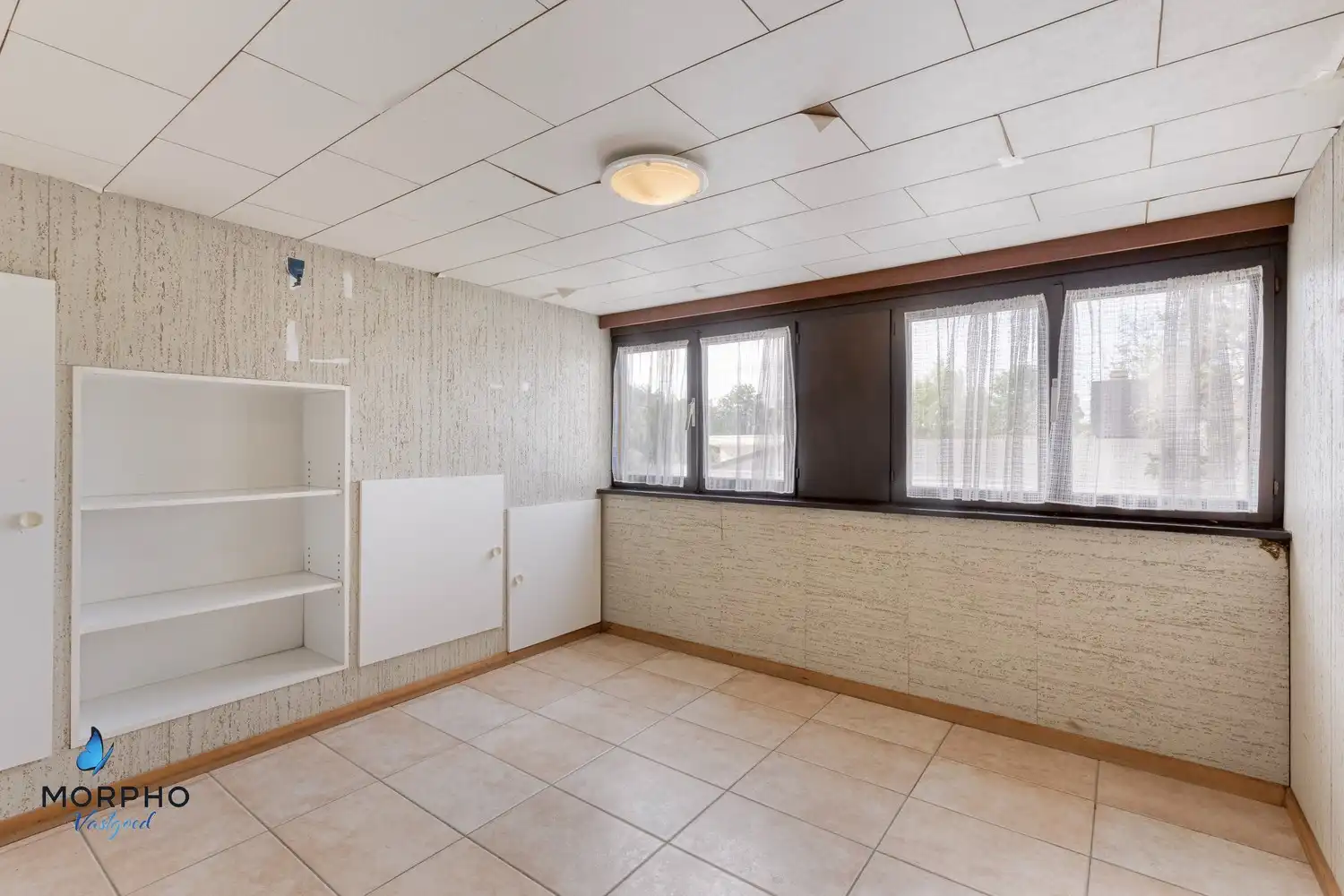 Ruime gezinswoning met 4 slaapkamers, garage en riante, pittoreske tuin foto 16