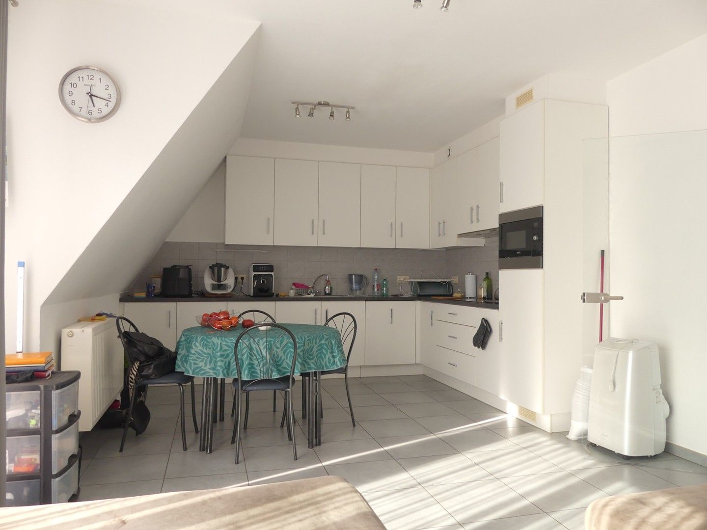 Gezellig appartement met 1 ruime slaapkamer en balkon foto 3